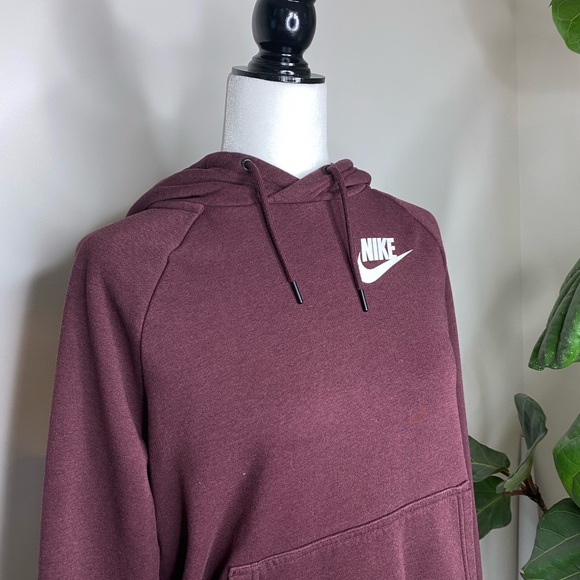 Nike Sweater - Picture 1 of 3